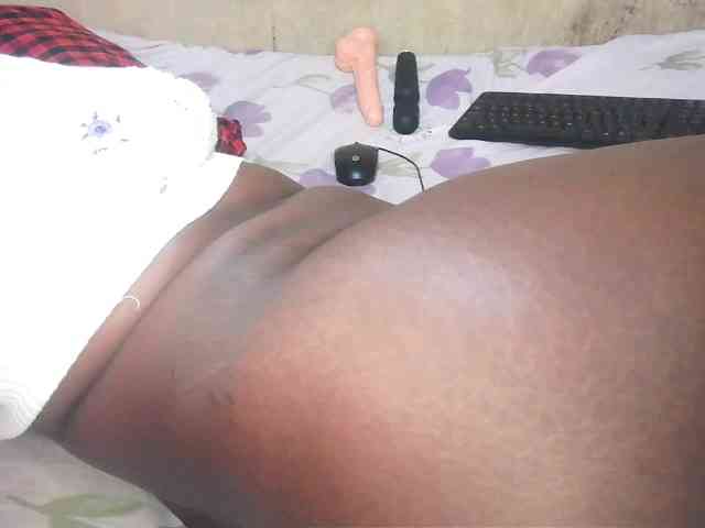 sweetcandy0442 webcam