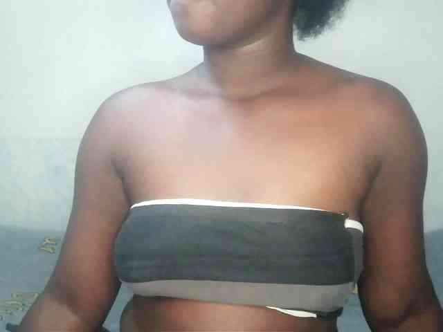 sweetcandy0442 webcam