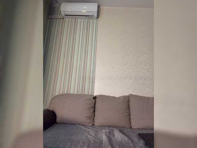 -Safira-'s BongaCams show and profile