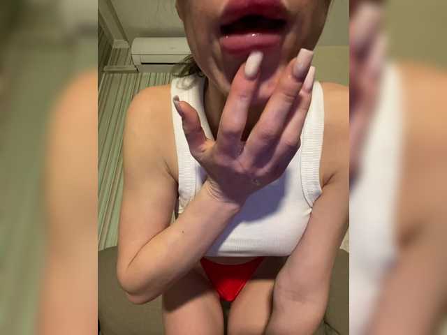 -Safira-'s BongaCams show and profile