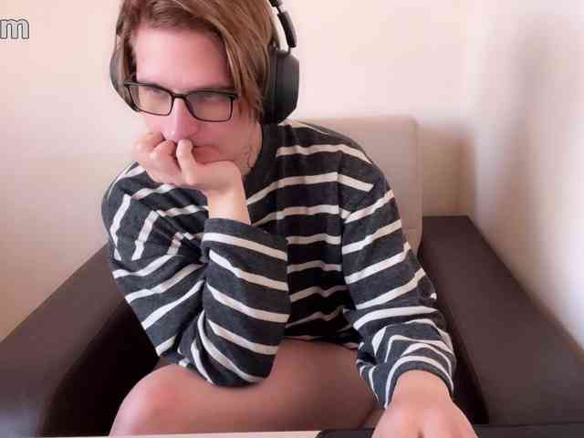 LisaArk Live Webcam on BongaCams