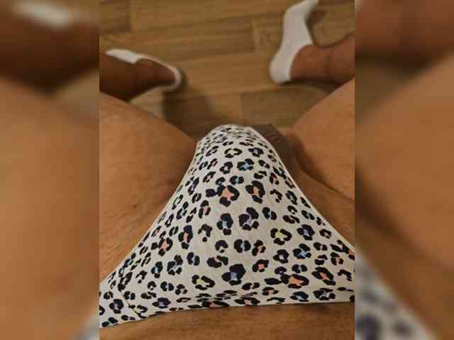 JustCam9 Live Webcam on BongaCams