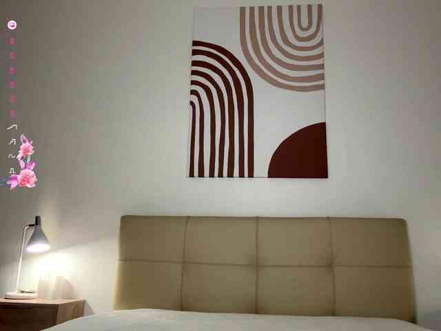 DennaEffinger webcam