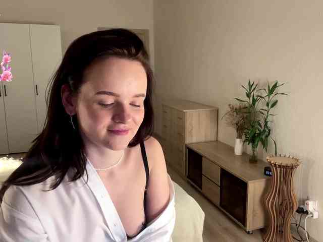 DennaEffinger webcam