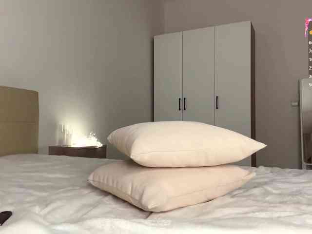 DennaEffinger webcam