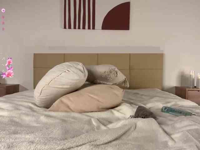 DennaEffinger Live Webcam on BongaCams