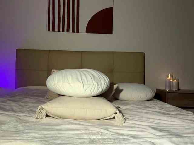 DennaEffinger webcam