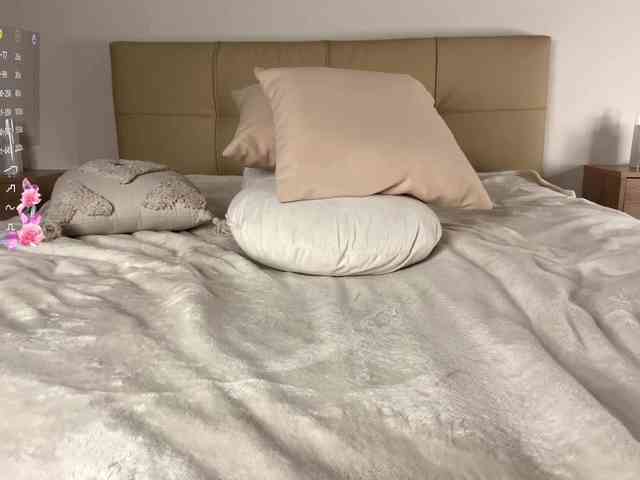 DennaEffinger webcam