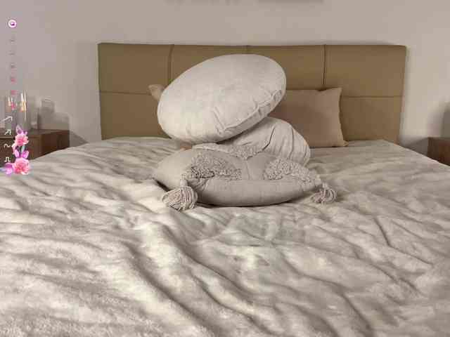 DennaEffinger webcam