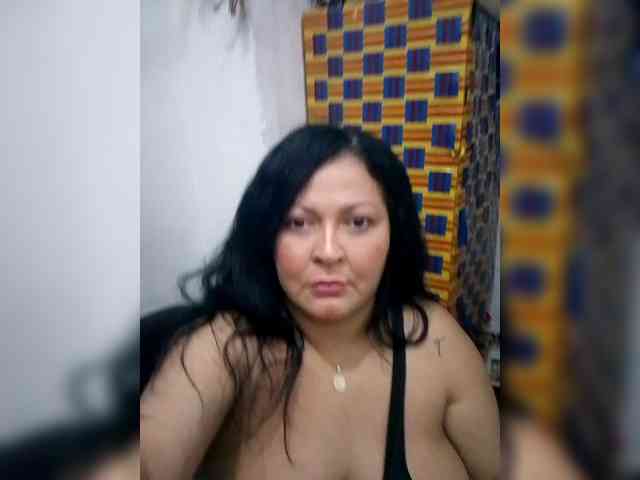 me1any2025-model... Live Webcam on BongaCams