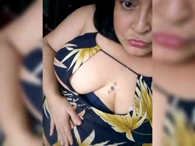 me1any2025-model... Live Webcam on BongaCams