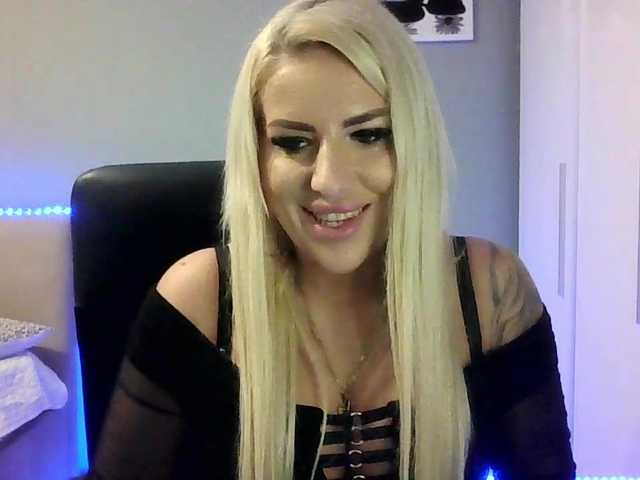  LeylaDesire chat room