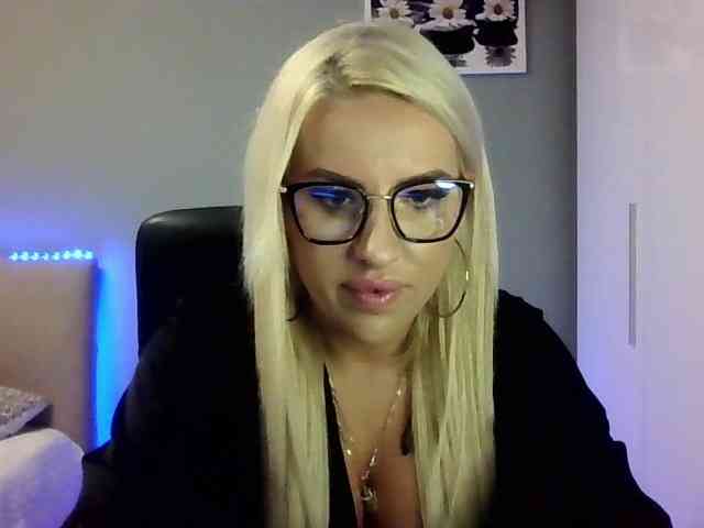LeylaDesire webcam