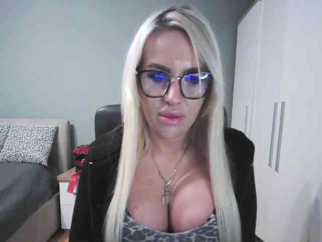 LeylaDesire webcam