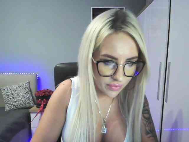 LeylaDesire webcam