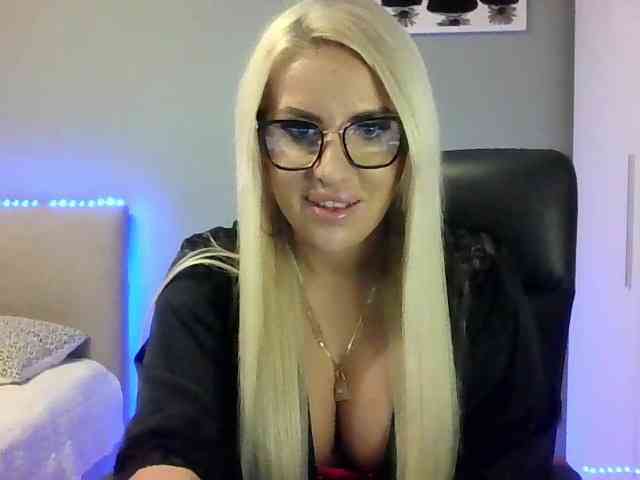 LeylaDesire webcam