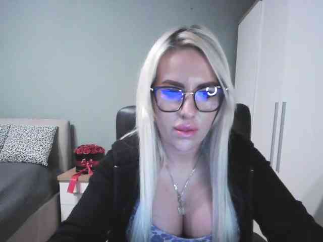 LeylaDesire webcam