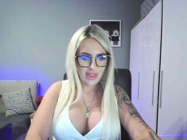 LeylaDesire webcam
