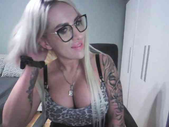 LeylaDesire webcam
