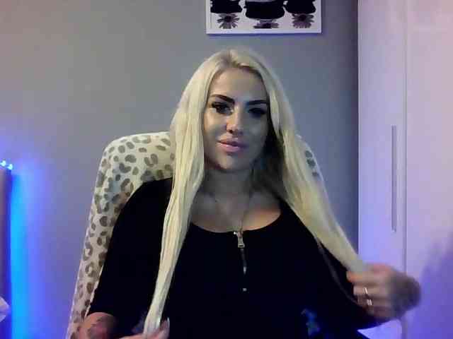 LeylaDesire webcam