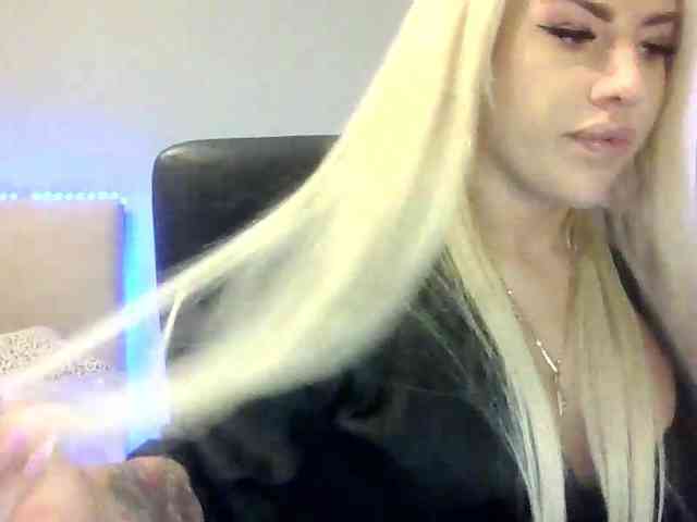LeylaDesire webcam
