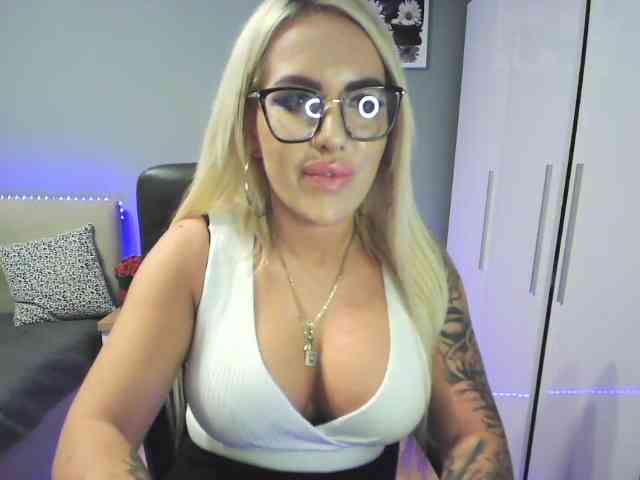 LeylaDesire webcam