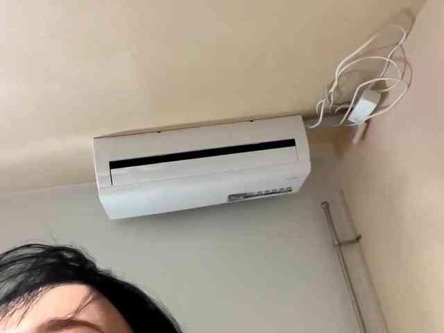 CharlaJarman webcam