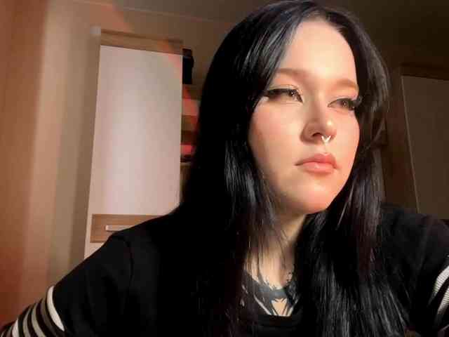 CharlaJarman webcam