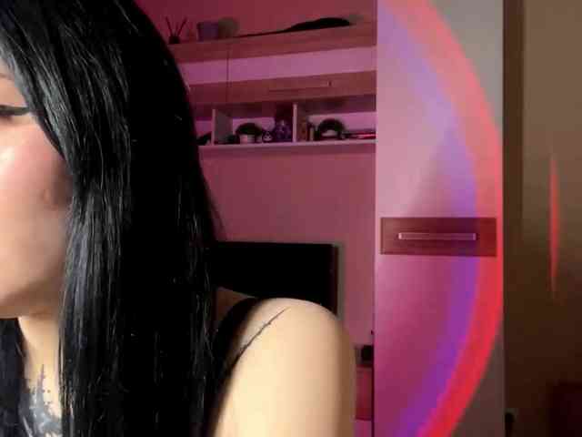 CharlaJarman webcam