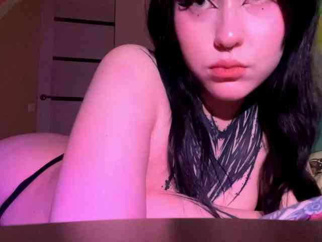 CharlaJarman webcam