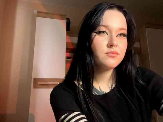 CharlaJarman webcam