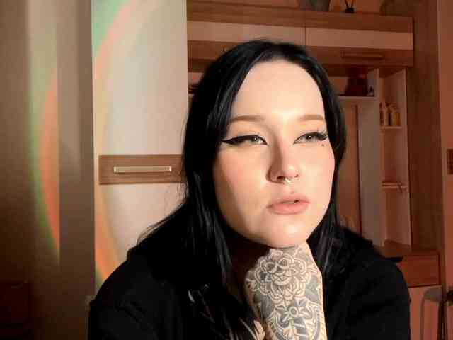 CharlaJarman webcam