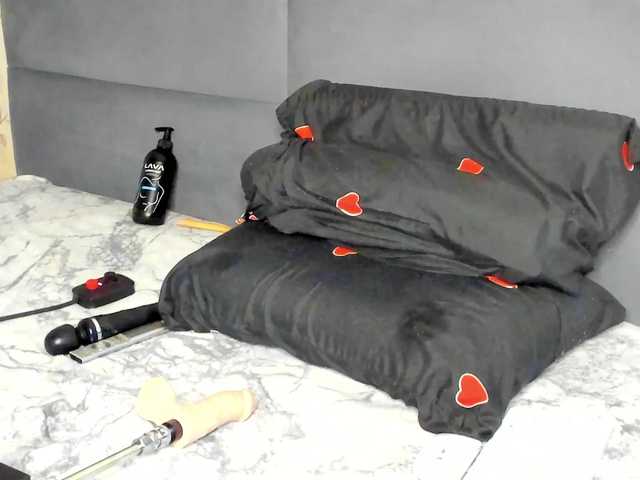 LucilleEllis's BongaCams show and profile