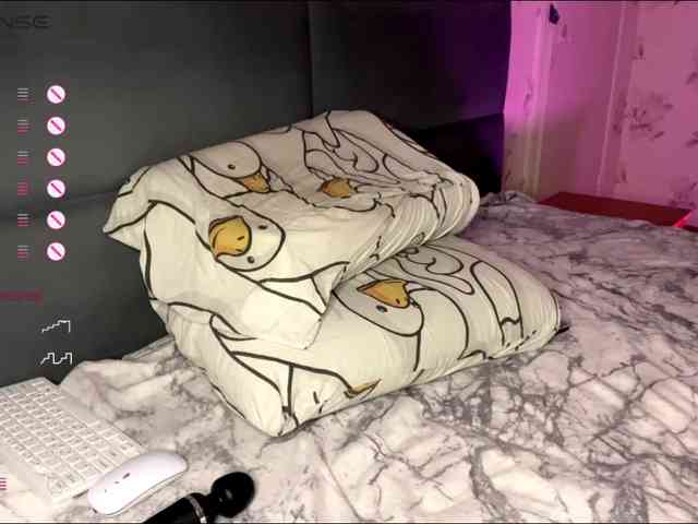LucilleEllis webcam