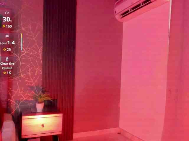 EmmaSaenz webcam