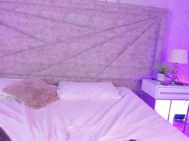 EmmaSaenz webcam