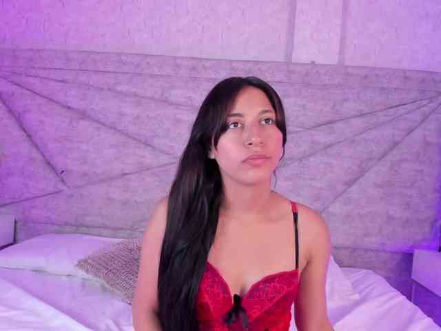 EmmaSaenz webcam