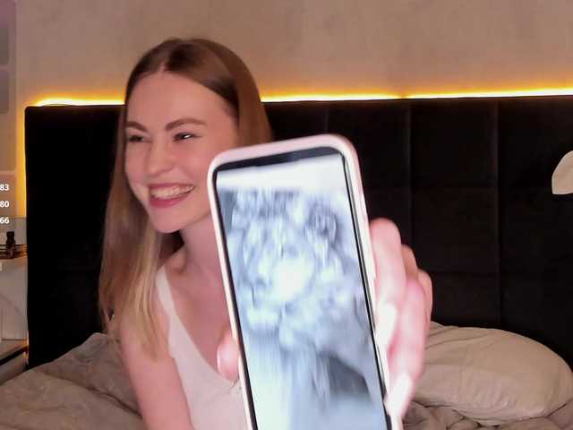 AlisaClark's BongaCams show and profile