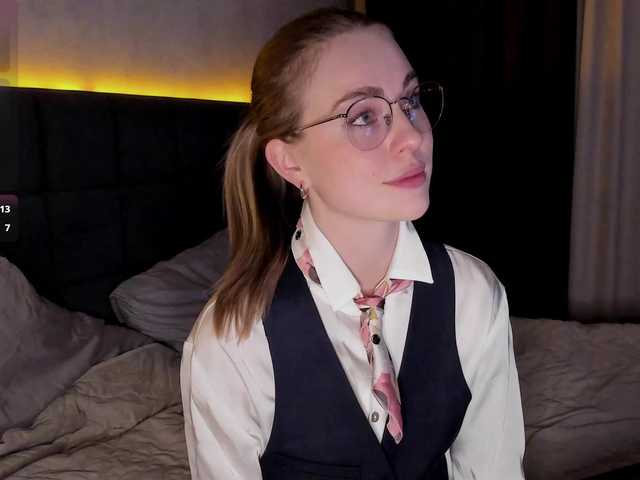 AlisaClark's BongaCams show and profile
