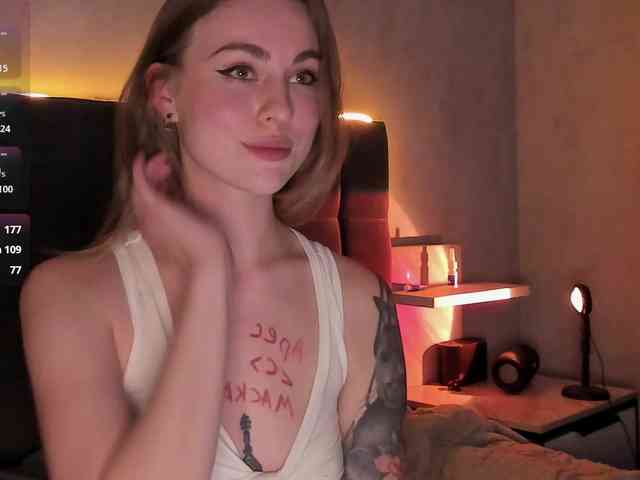 AlisaClark webcam