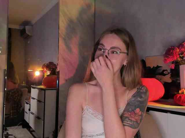 AlisaClark webcam