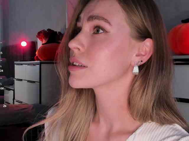 AlisaClark webcam
