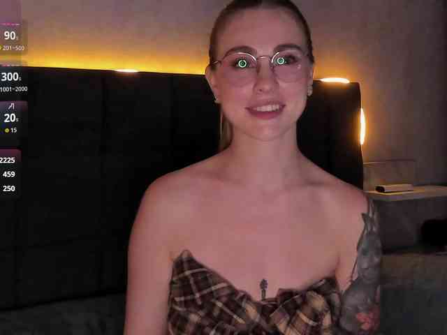 AlisaClark webcam