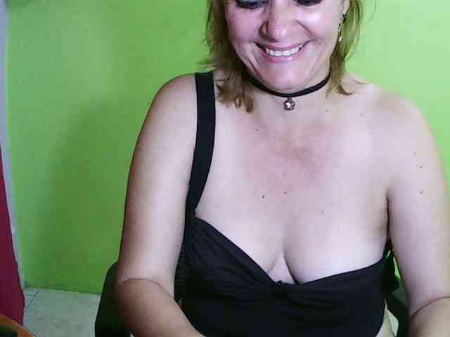 auroramia123 webcam