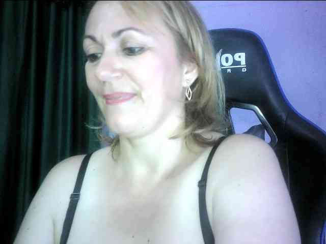 auroramia123 webcam