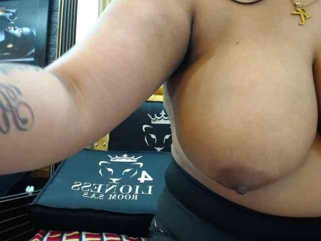valeriwet webcam