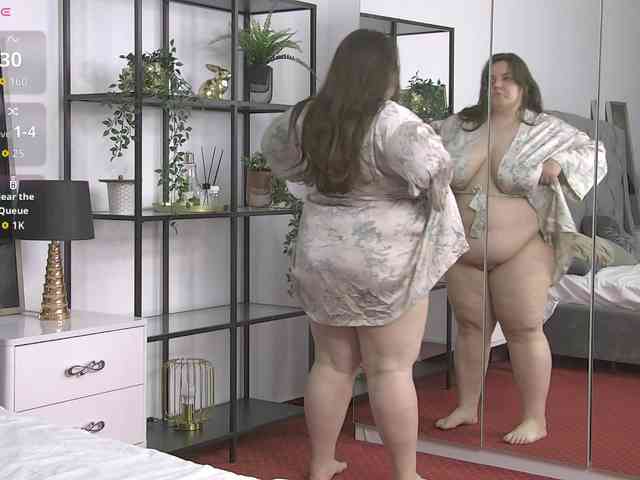 LaylaBlaze webcam