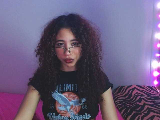 Medussa333's BongaCams show and profile