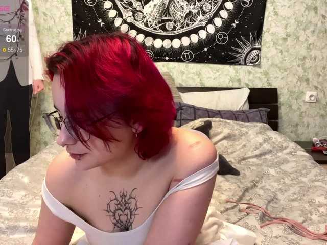 YoungAvenoso's BongaCams show and profile