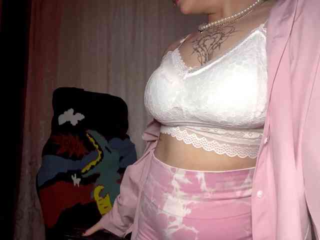 YoungAvenoso webcam